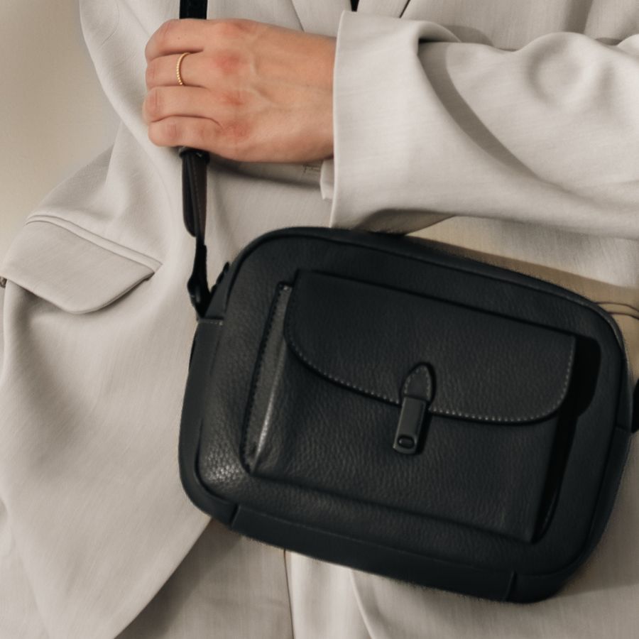 ショルダーバッグ aunts & uncles aunts & uncles leather bags | sustainable quality | favorite bag