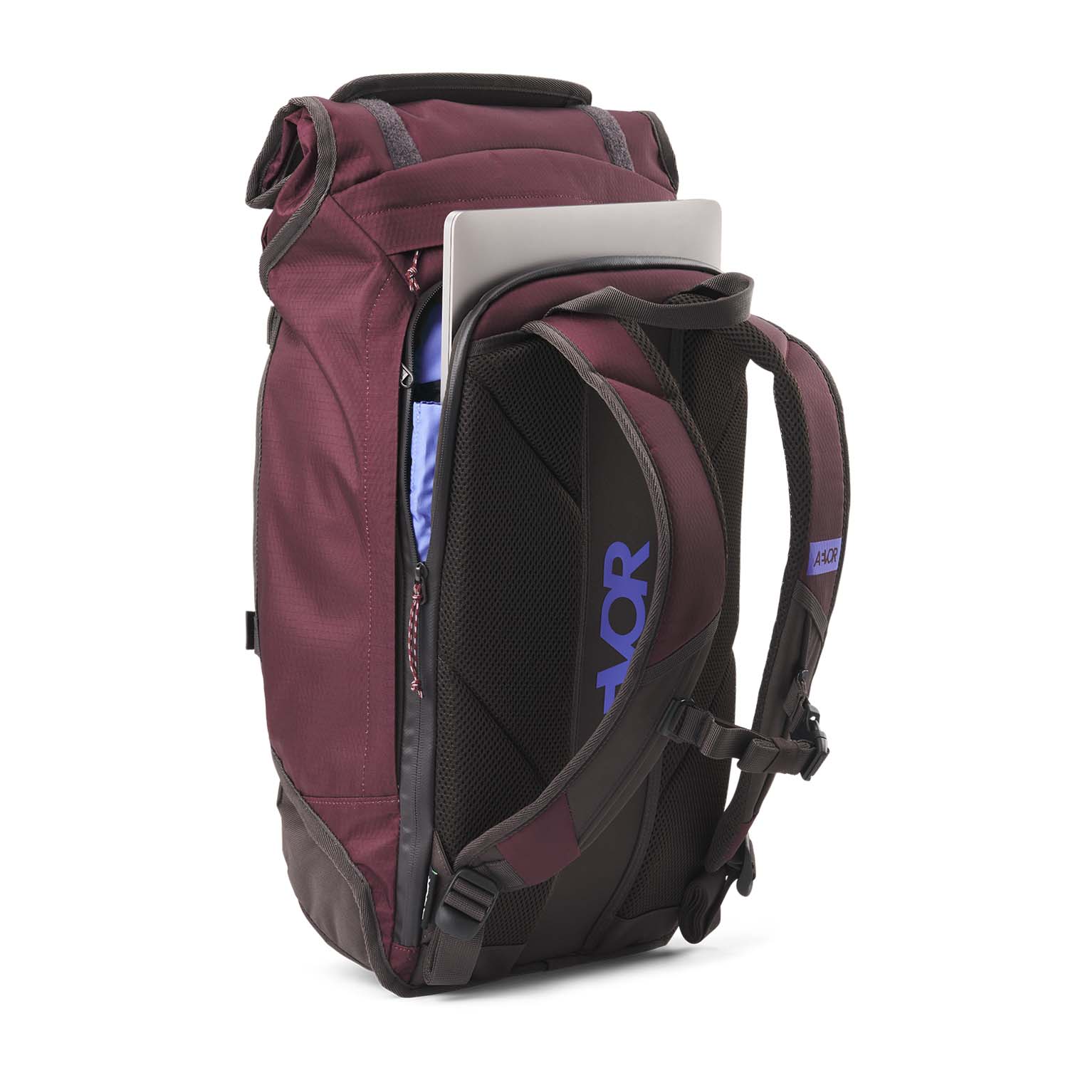 aevor travel backpack AEVOR Trip Pack red – Lieblingstasche
