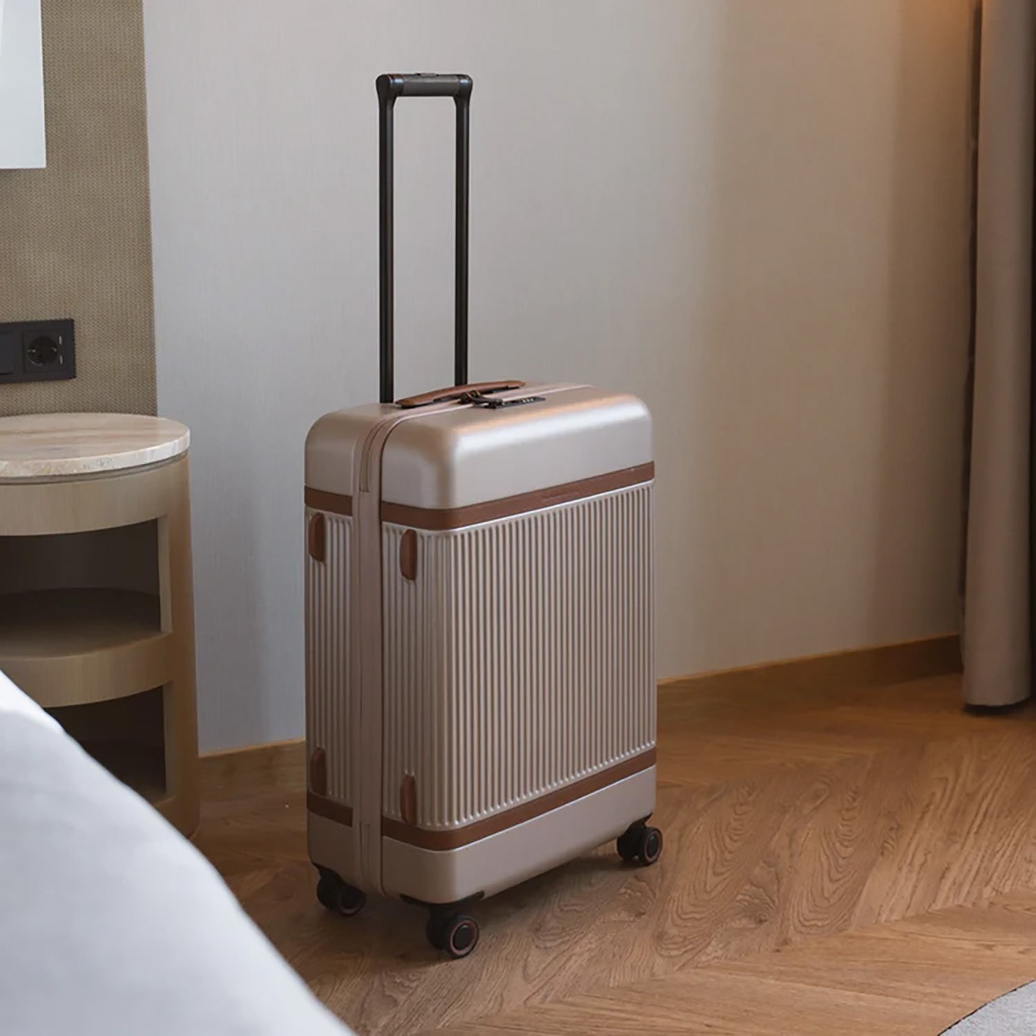 ZUNA Suitcase Medium