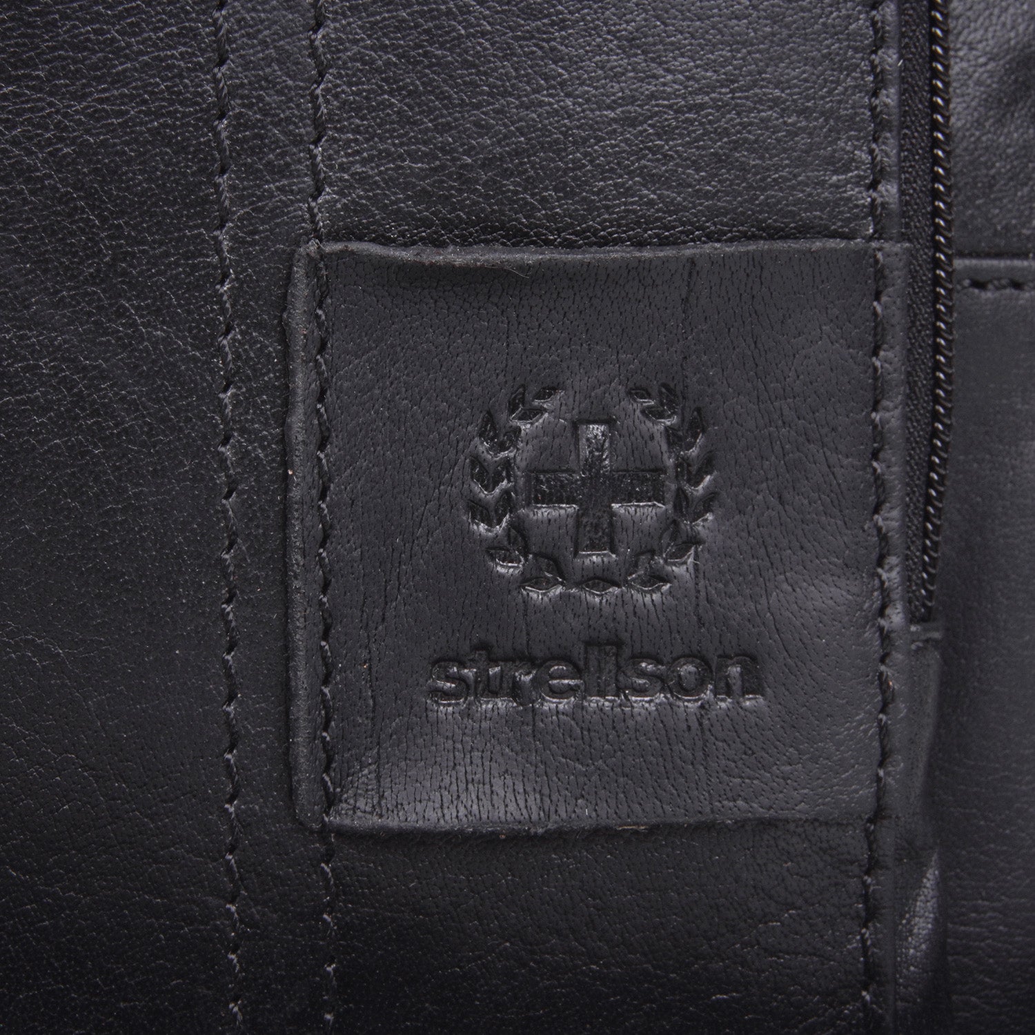 Hyde Park Brian Shoulder Bag XSVZ