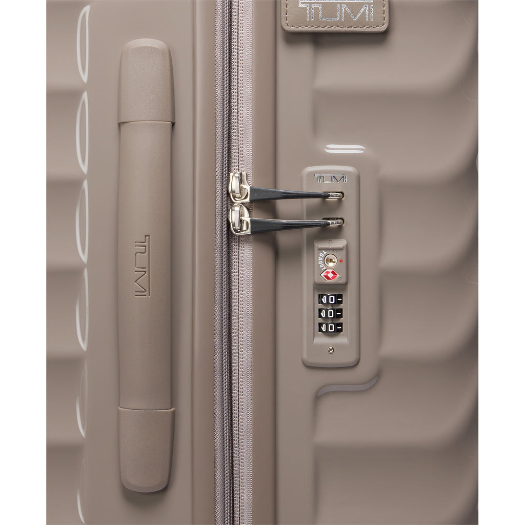 19 Degree Extended Trip Expandable 4 Wheel P/C