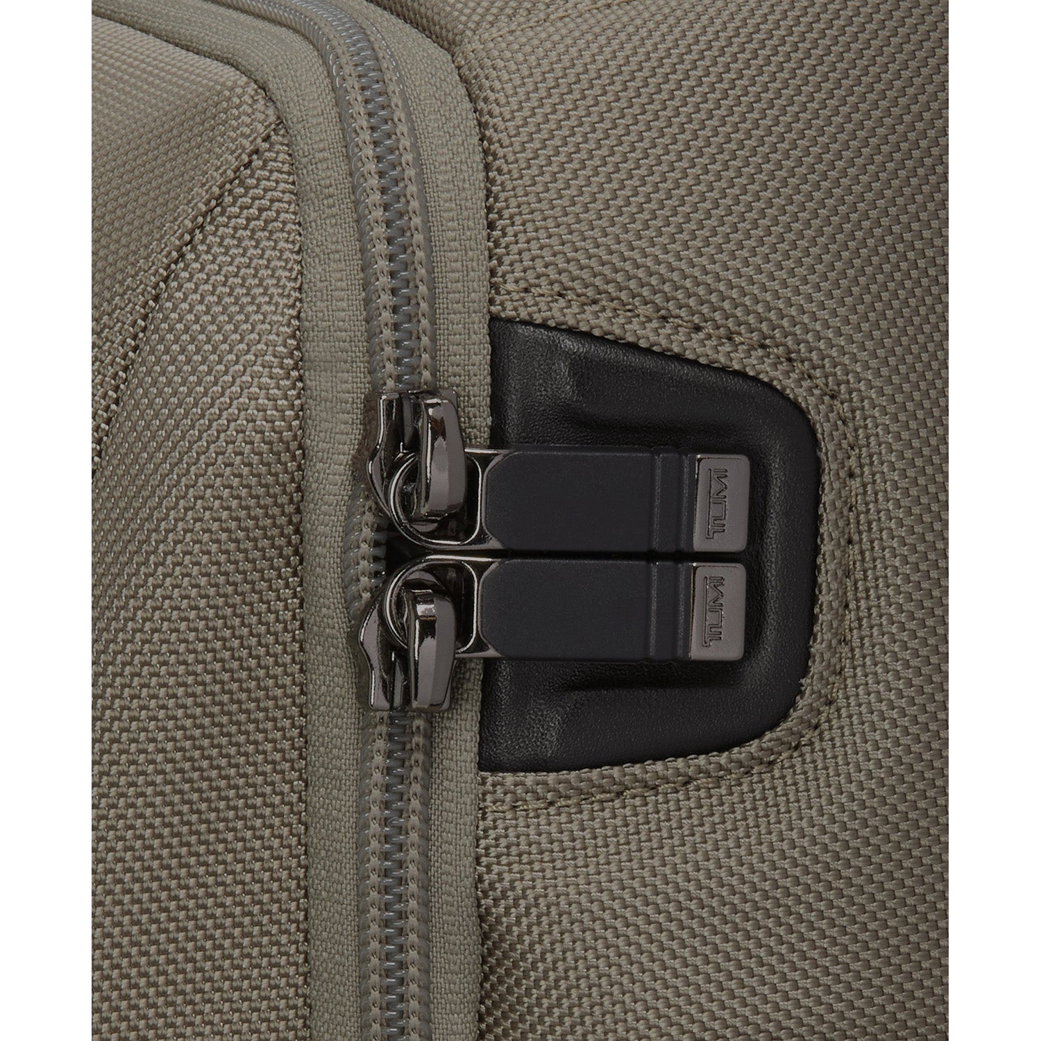 Tumi Alpha Brief Pack