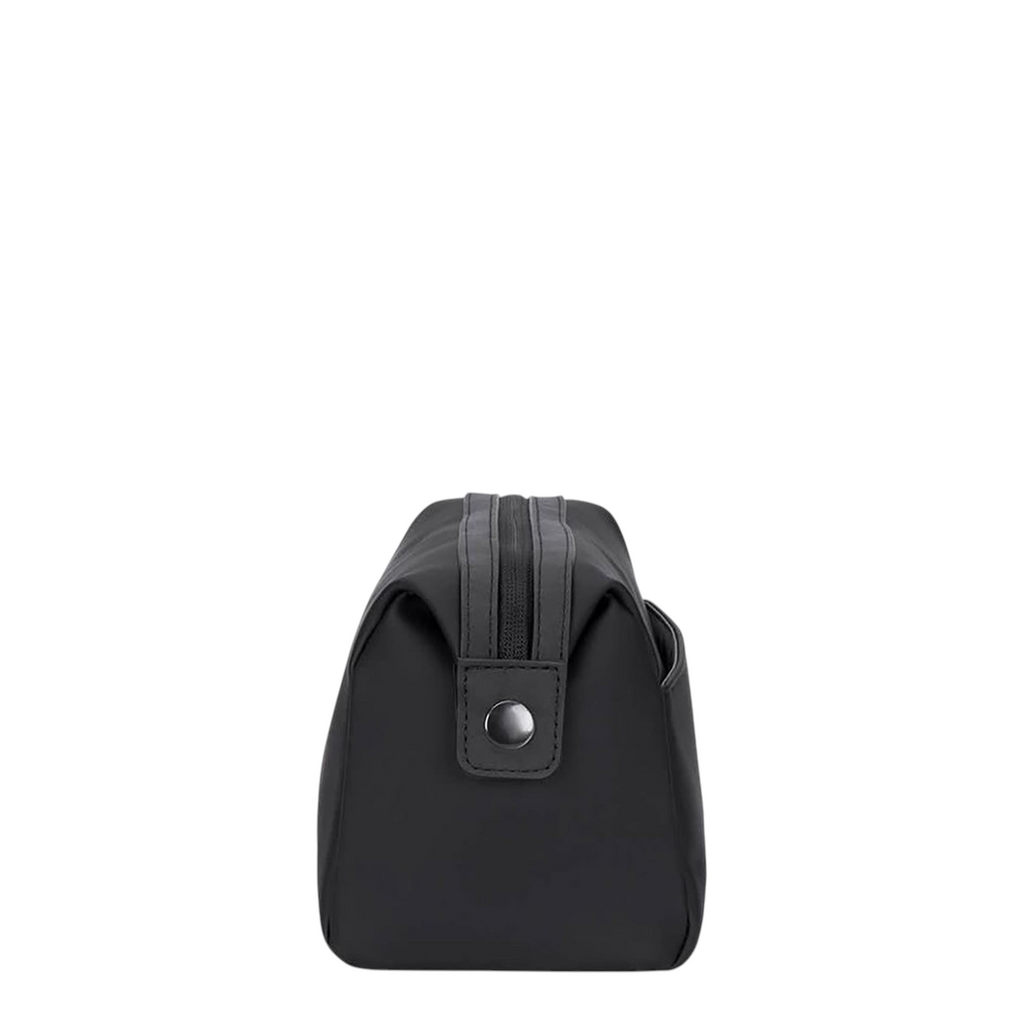 Lieblingstasche Kapten & Son Windsor toiletry bag in black water-repellent tech material, side view