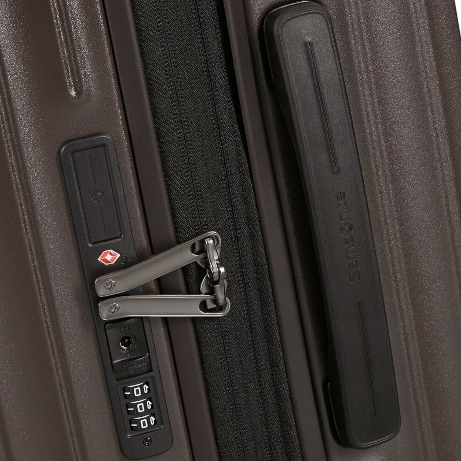 Lieblingstasche 2WANDER Spinner 75/28 suitcase in dark brown with integrated TSA combination lock and side handle
