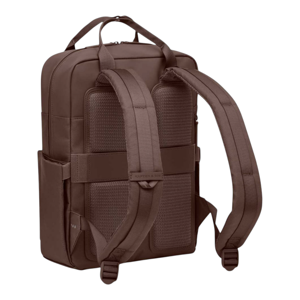 Lieblingstasche Bergen Pro backpack in dark brown with padded shoulder straps and mesh back panel