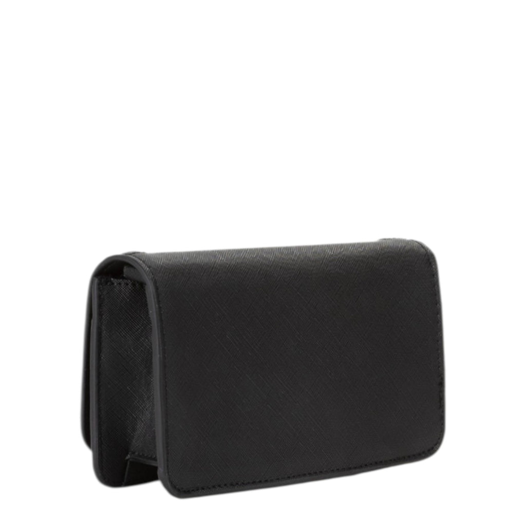 Lieblingstasche Flap Bag Pandia Re black textured leather flap bag.
