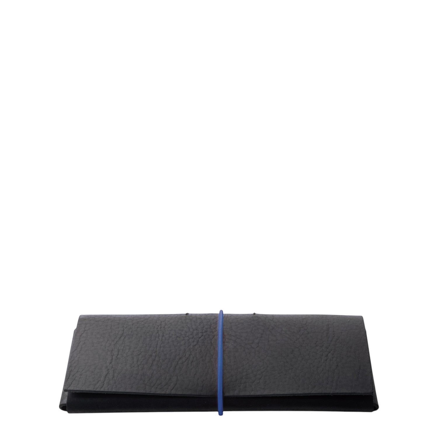 Lieblingstasche Keeper Etui in black textured leather with a slim blue elastic band closure