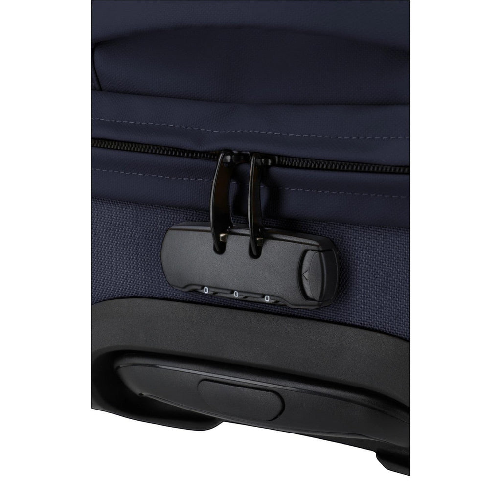 Lieblingstasche BOLONIA navy blue rolling travel bag with combination lock and black zipper.