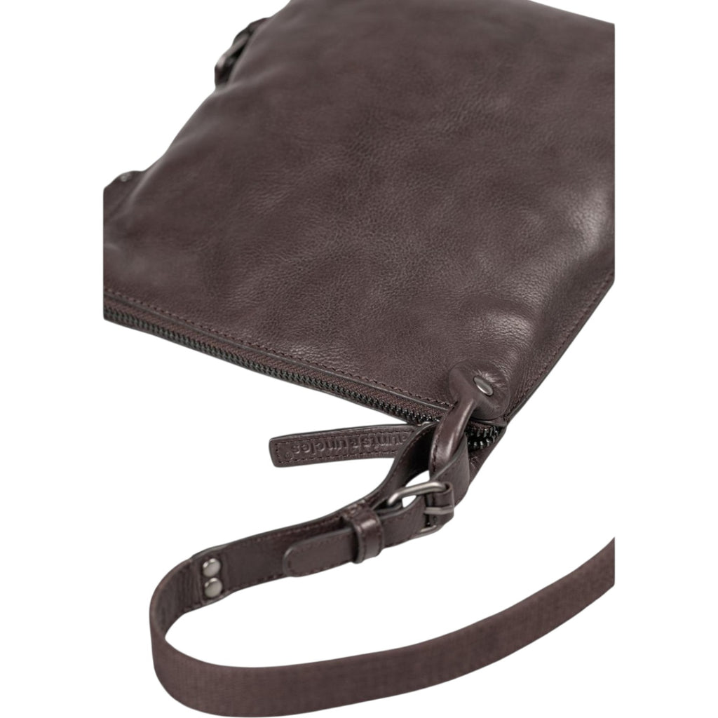 Lieblingstasche Mrs. Chocolate Cookie dark brown leather crossbody bag with adjustable strap and zipper closure