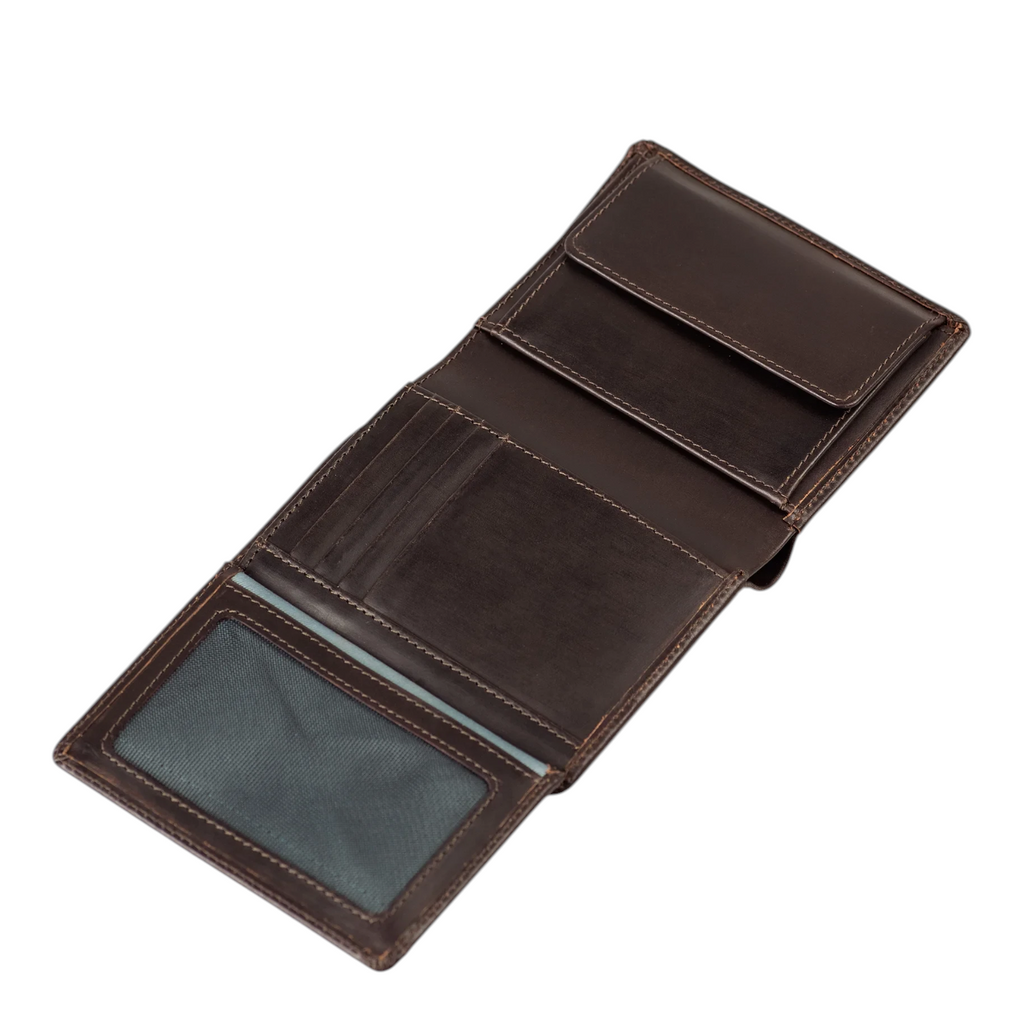 Lieblingstasche Duke brown leather wallet featuring multiple card slots, a coin pocket, and a transparent ID window.