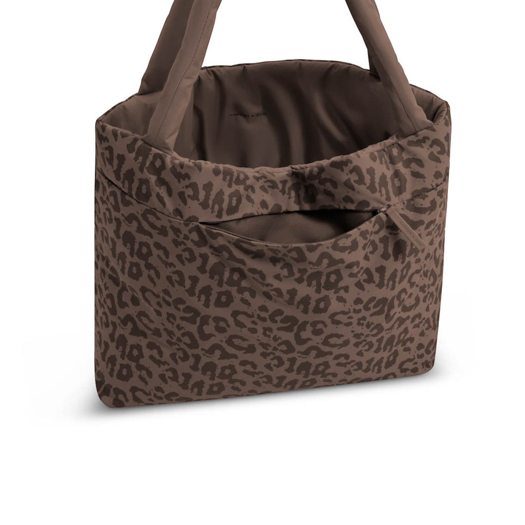Lieblingstasche Norva 2in1 shopper bag in brown leopard print with a front zip pocket and comfortable shoulder straps
