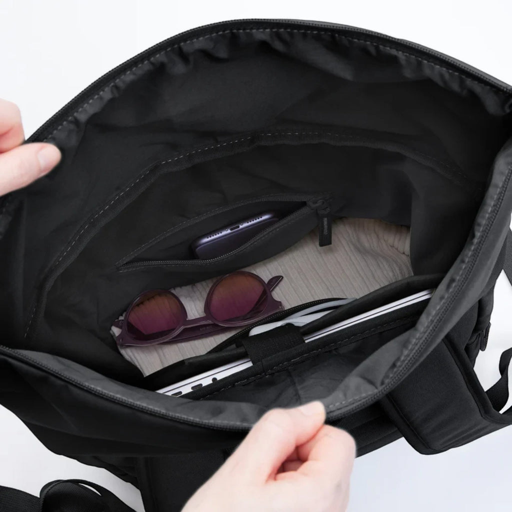 Lieblingstasche Rolltop Easy backpack interior showing laptop compartment, zipper pocket, and organized storage
