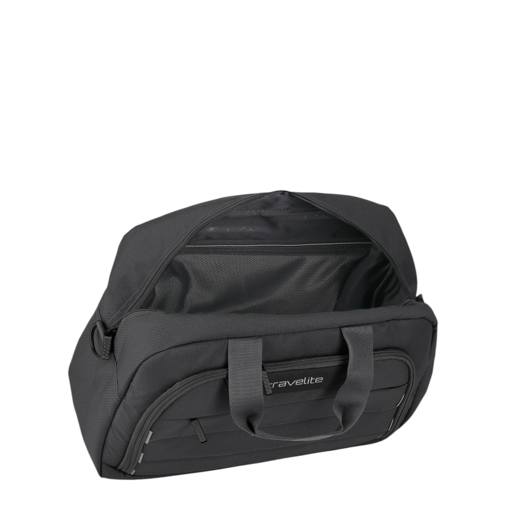 Lieblingstasche Skaii Weekender travel bag in black with open main compartment and front zippered pocket