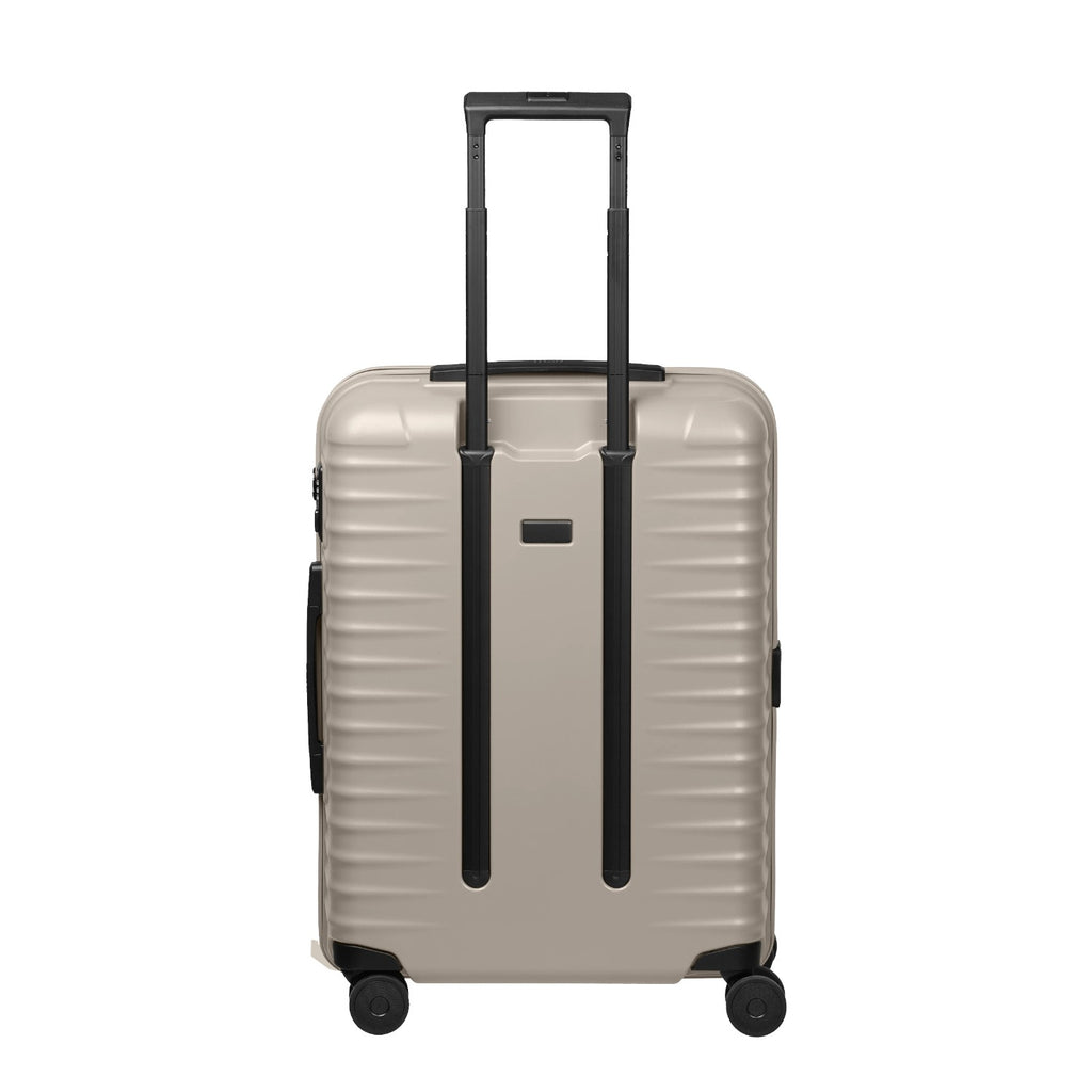Lieblingstasche UPGRADE 4w Trolley M in beige with a hard shell, telescopic handle, and four spinner wheels.
