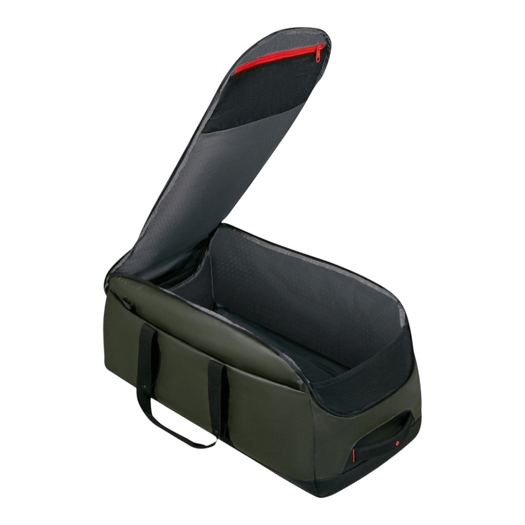 Lieblingstasche Ecodiver Duffle L large green travel bag with black handles and red zipper detail.