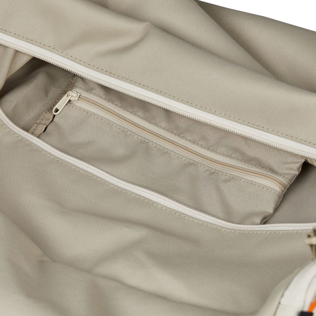 Sports bag sneaker style