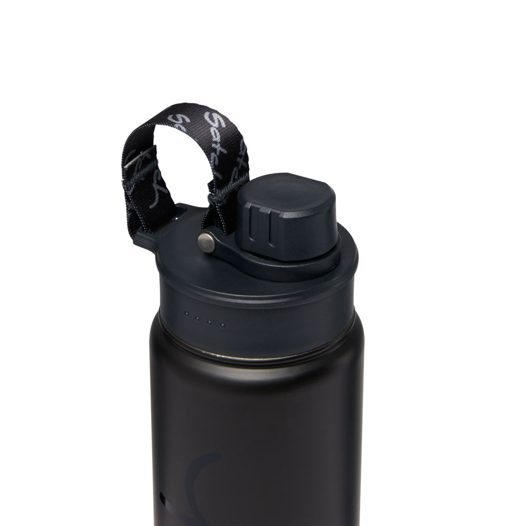 Stainless steel water bottle