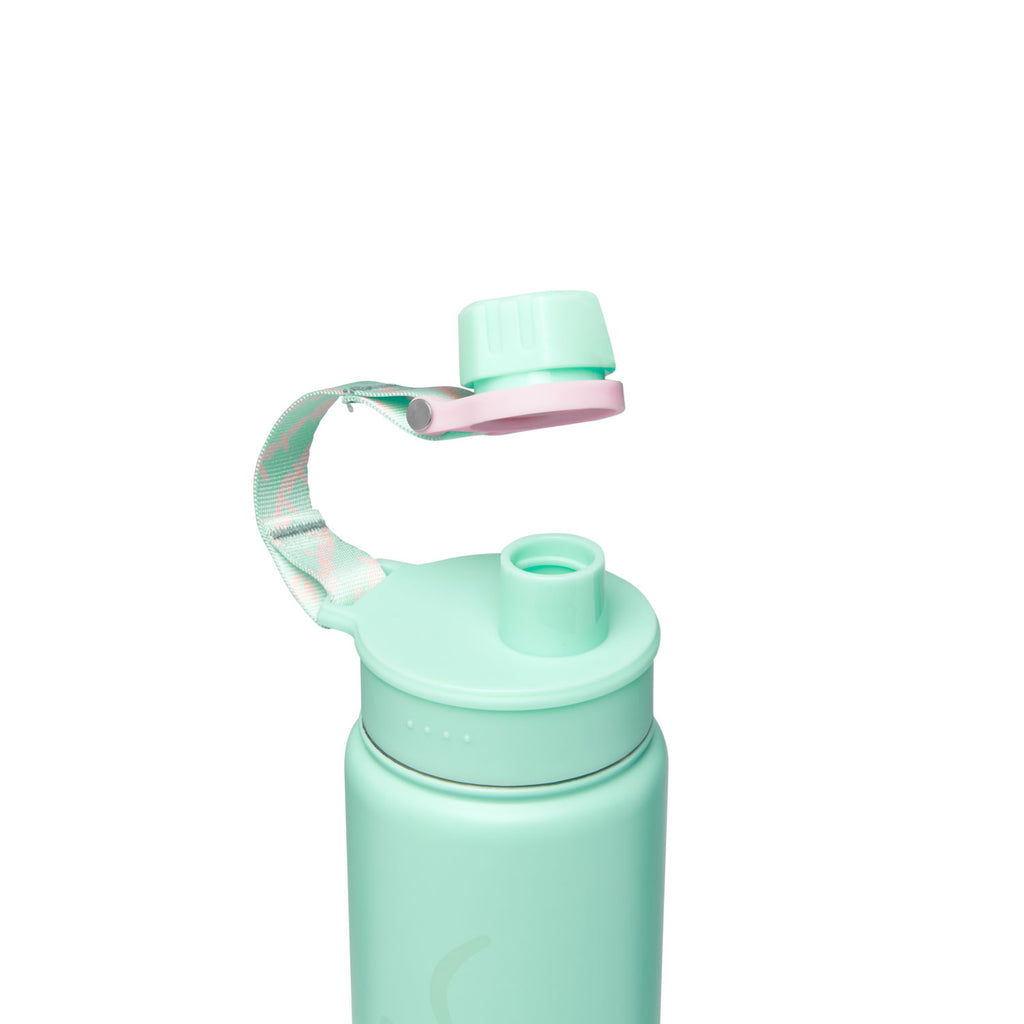 Stainless steel water bottle