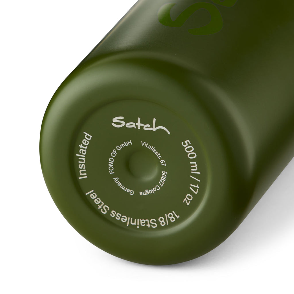 Stainless steel water bottle