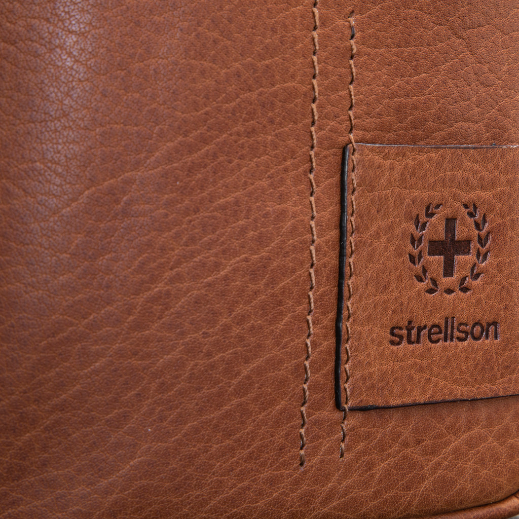 Hyde Park Brian Shoulder Bag XSVZ 1