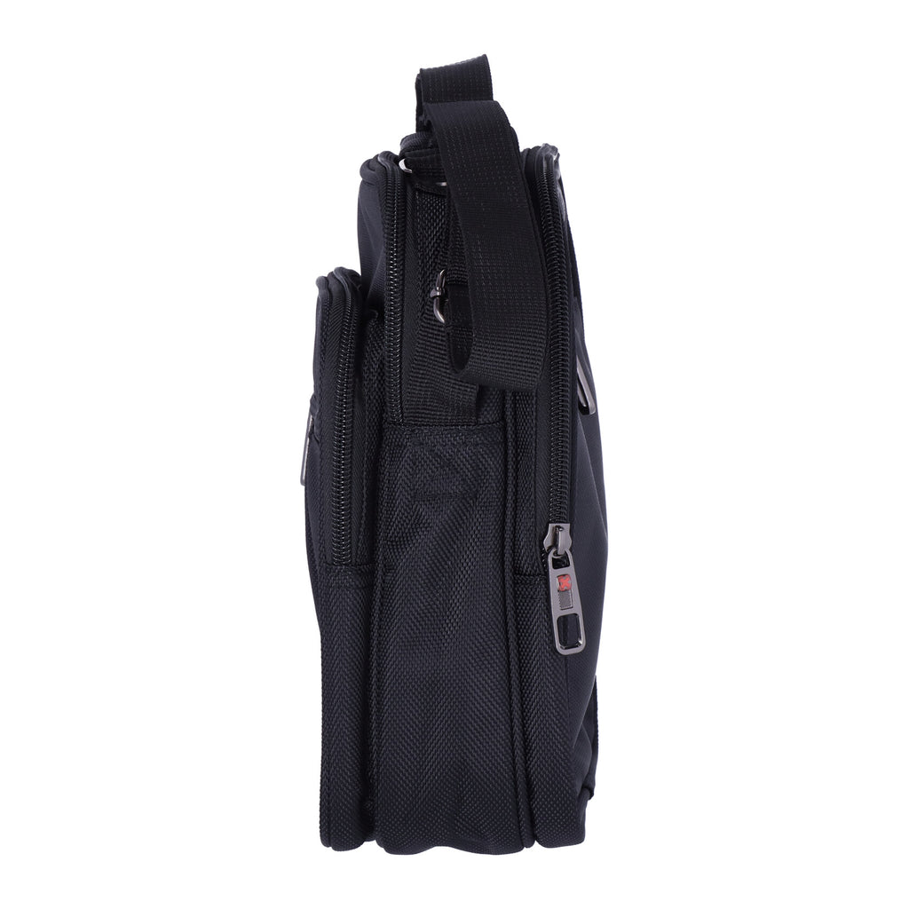 Shoulder bag with handle and front pocket