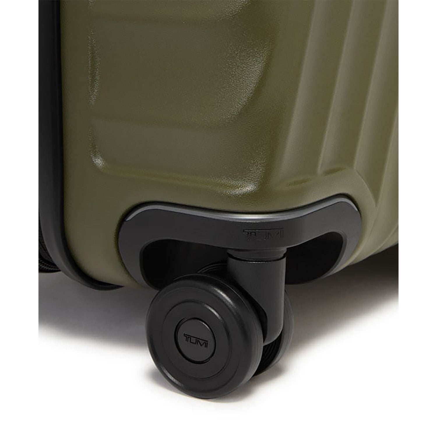 19 Degree Extended Trip Expandable 4 Wheel P/C