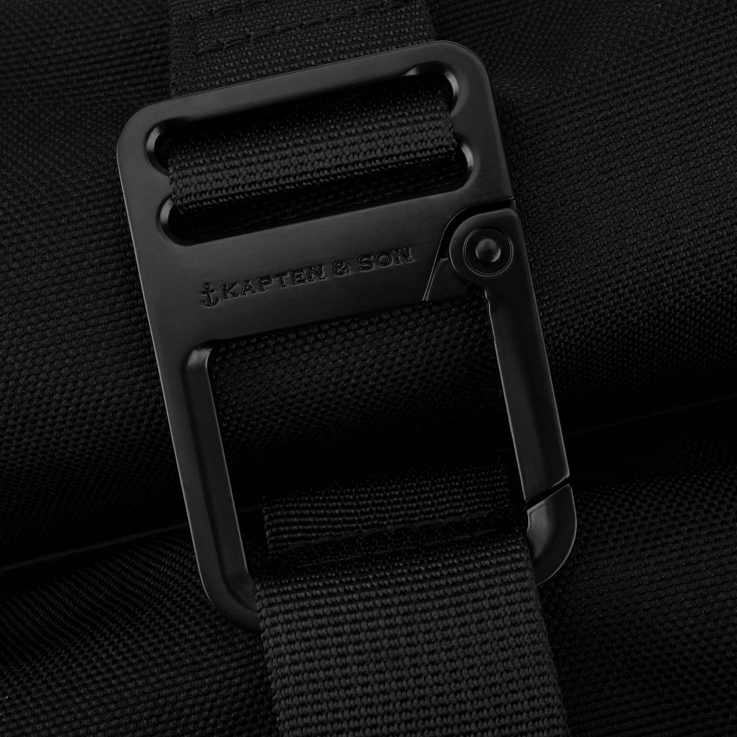 Kapten-Son_lund-pro-all-black-09detail