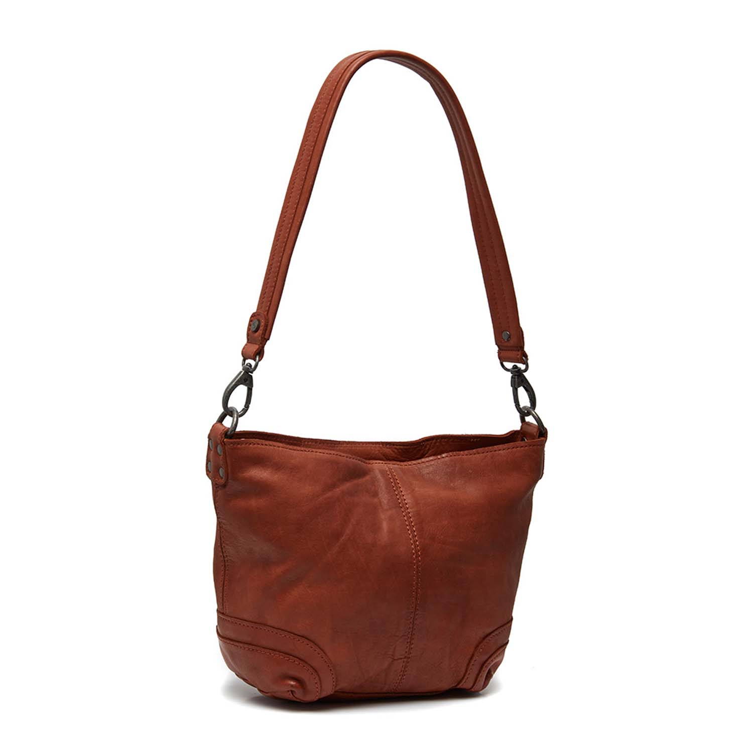 C48-126731_5 The Chesterfield Brand Lucy